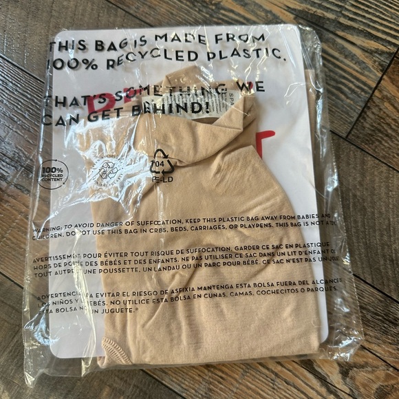 Spanx Shaper Short size small - Soft Nude - Picture 2 of 4